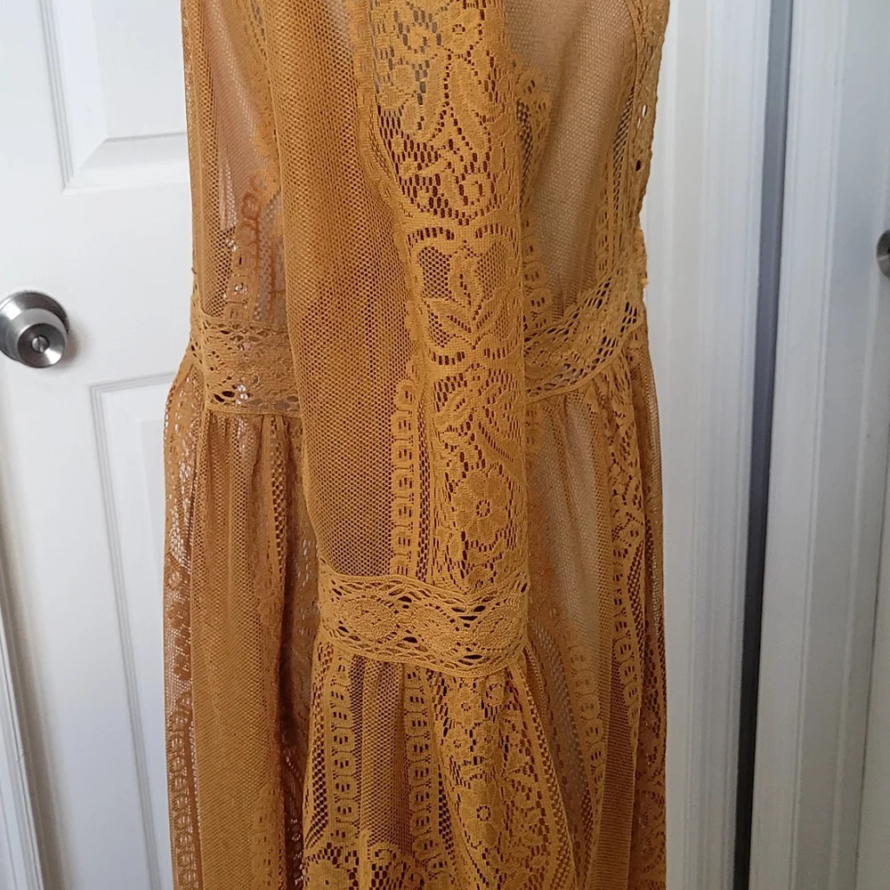 Band of Gypsies Mustard Lace Maxi Dress - Picture 4 of 6